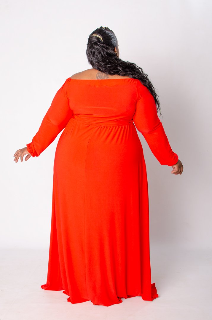 Elara Keyhole Maxi Dress